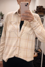 Load image into Gallery viewer, Oh So Soft Button Up Flannel