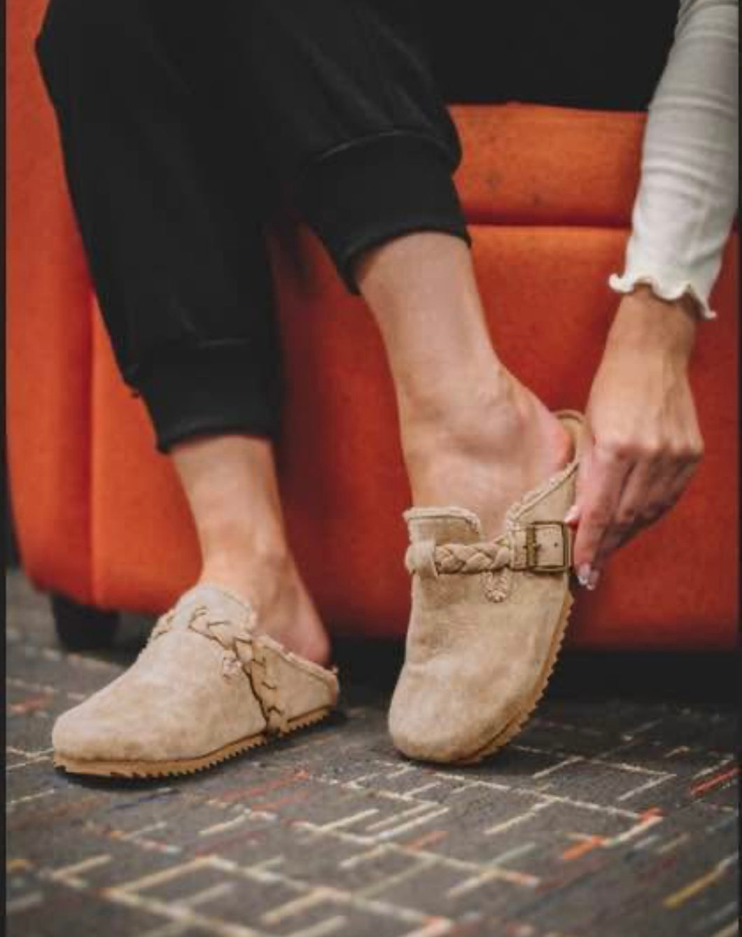 Very G Iris Braided Clogs-Beige