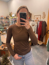 Load image into Gallery viewer, Brushed Microfiber Long Sleeve Round Neck Tee (6 colors)