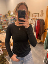 Load image into Gallery viewer, Brushed Microfiber Long Sleeve Round Neck Tee (6 colors)