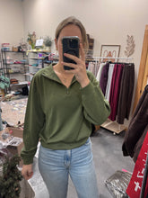 Load image into Gallery viewer, Scuba 1/2 Zip