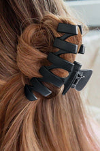 Load image into Gallery viewer, Black Non-Slip Large Hair Claw