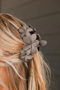 Parchment 3D Flower Hair Claw (Slight Color Variations)