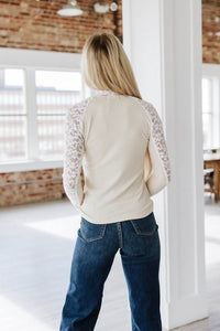 PREORDER Ribbed Floral Lace Sleeve Top