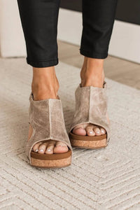 Very G Isabella Wedges
